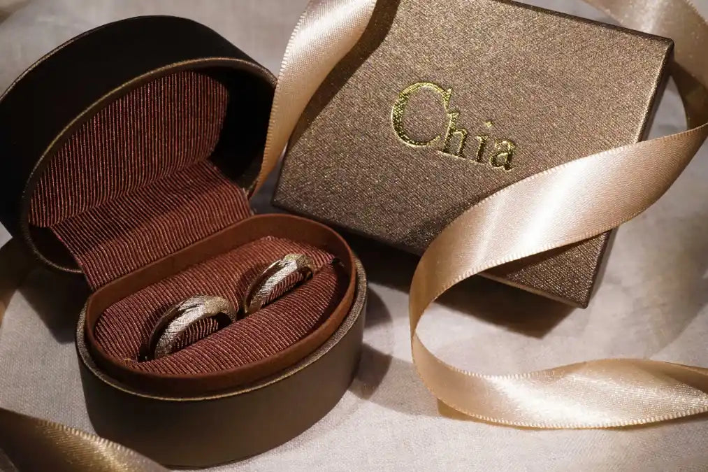 Chia Jewelry訂製k金婚戒對戒推薦分享,以字母為主題的幾何簡約婚戒設計,屬於你的獨特個性婚戒