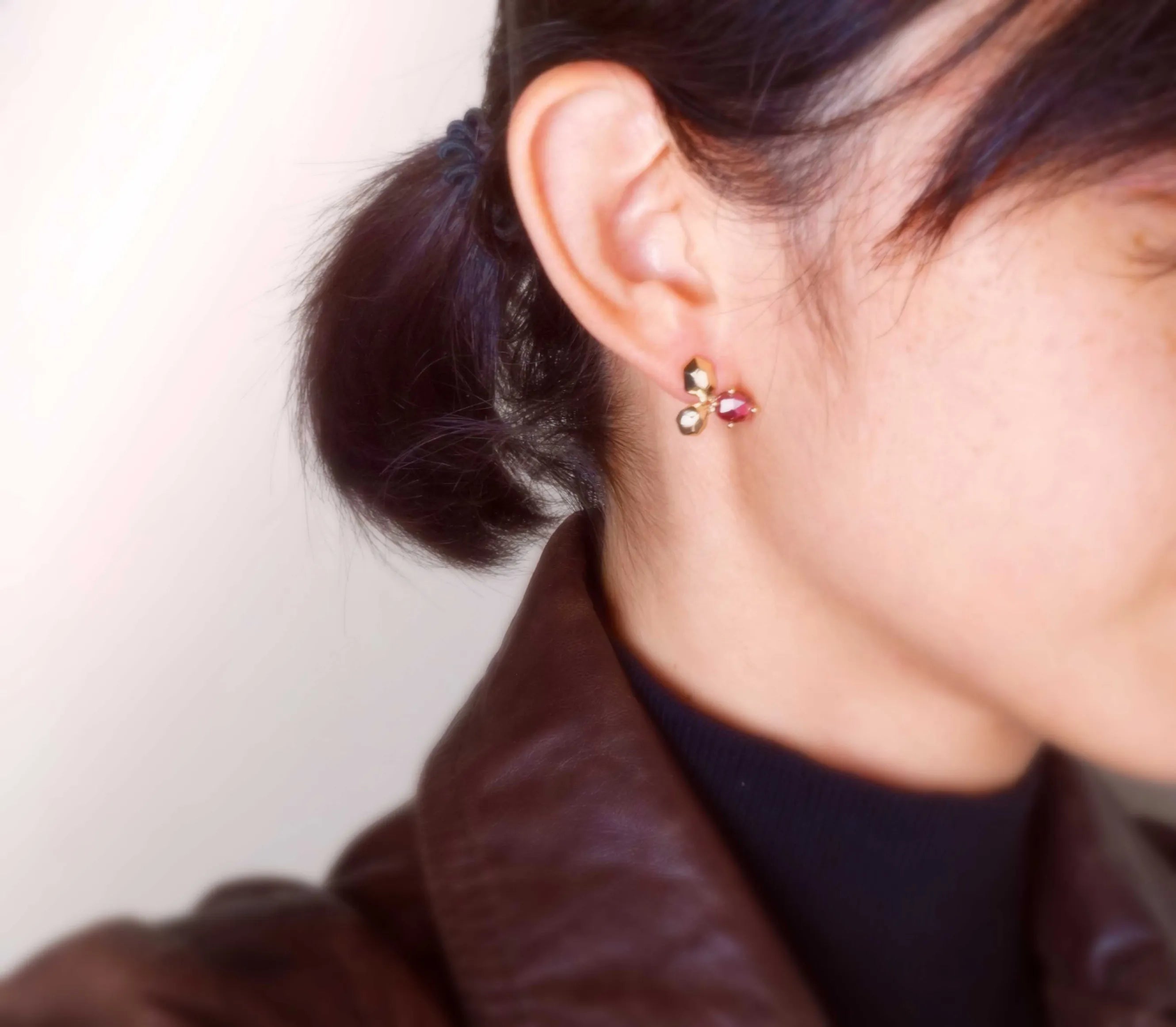 時間之詩 - k金石榴石岩石耳環