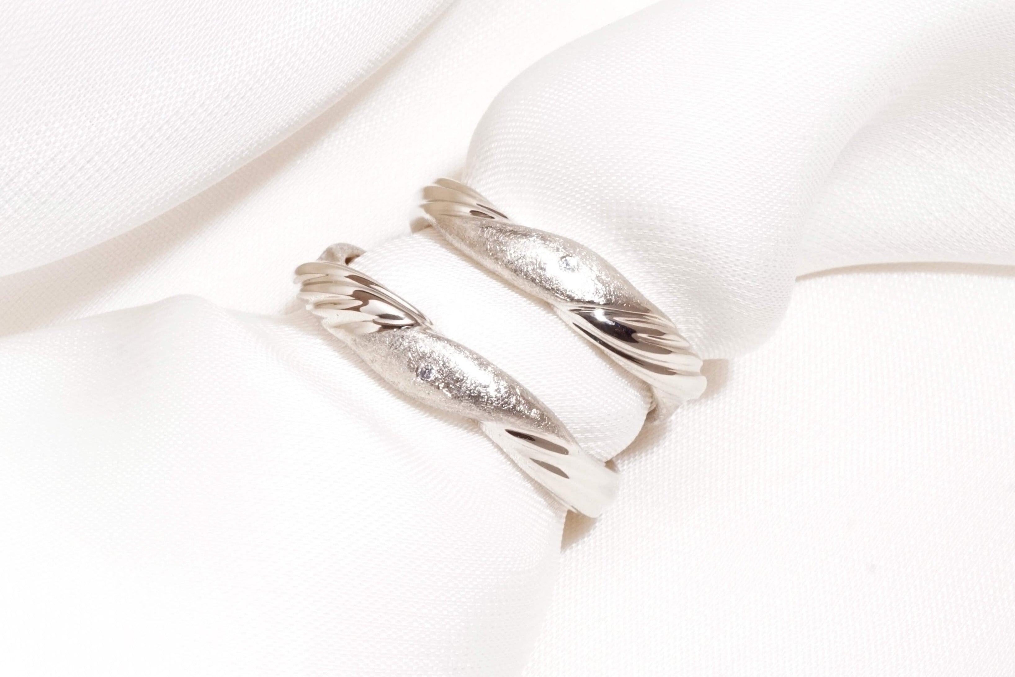 chia_jewelry_wedding_ring_the_twist.jpg