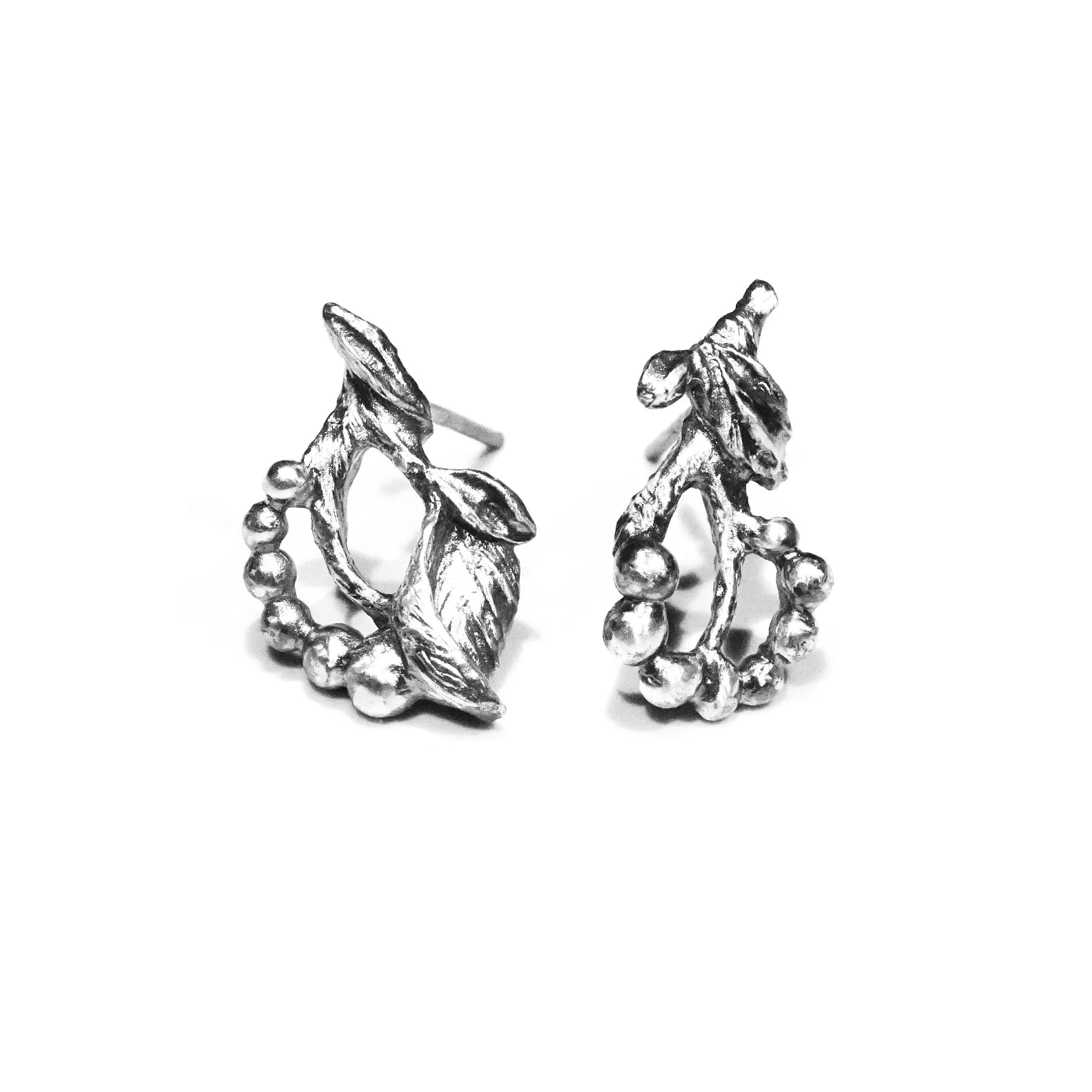 silveraraliaearrings.webp